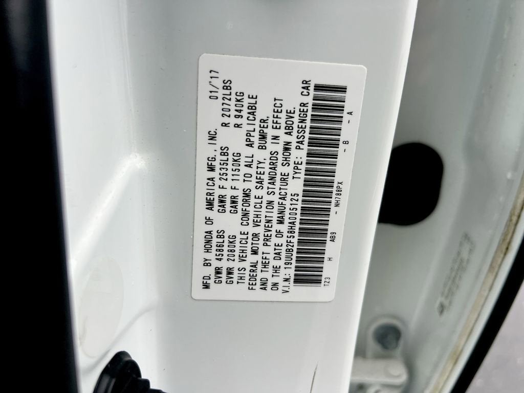2017 Acura TLX w/Technology Package