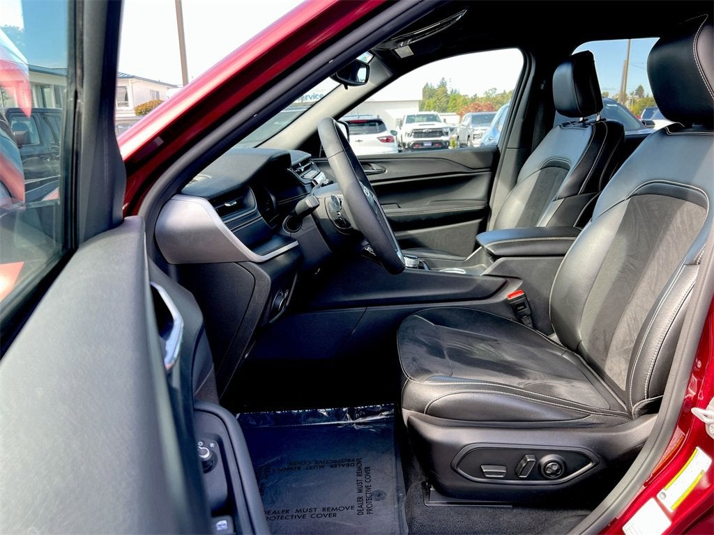 2024 Jeep Grand Cherokee Altitude