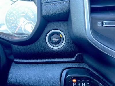 2020 RAM 1500 Laramie Crew Cab 4x4 5'7" Box