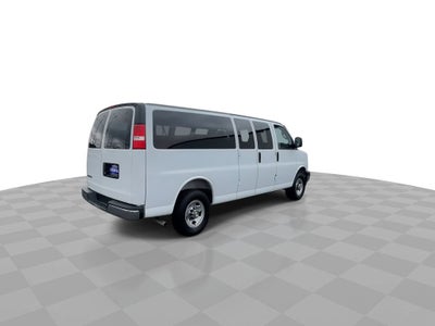 2025 Chevrolet Express Passenger 1LT