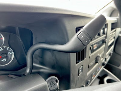 2025 Chevrolet Express Cutaway 3500 1WT