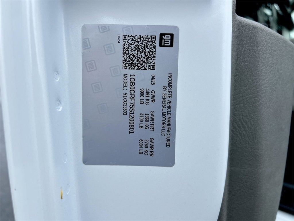 2025 Chevrolet Express Cutaway 3500 1WT