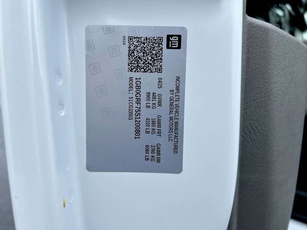 2025 Chevrolet Express Cutaway 3500 1WT