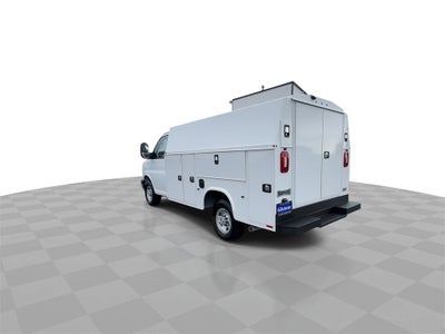 2025 Chevrolet Express Cutaway 3500 1WT