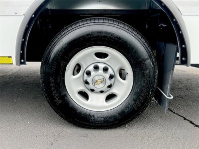 2025 Chevrolet Express Cutaway 3500 1WT