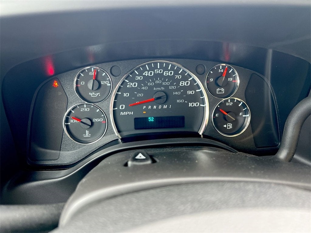 2025 Chevrolet Express Cutaway 3500 1WT