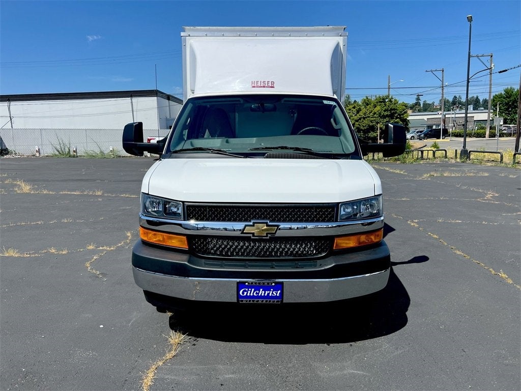 2025 Chevrolet Express Cutaway 3500 1WT