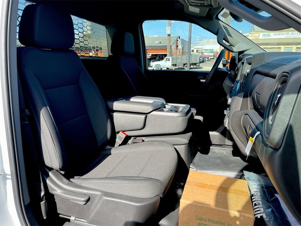 2025 Chevrolet Silverado 3500 HD Chassis Cab Work Truck