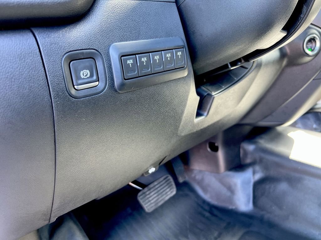 2025 Chevrolet Silverado 3500 HD Chassis Cab Work Truck