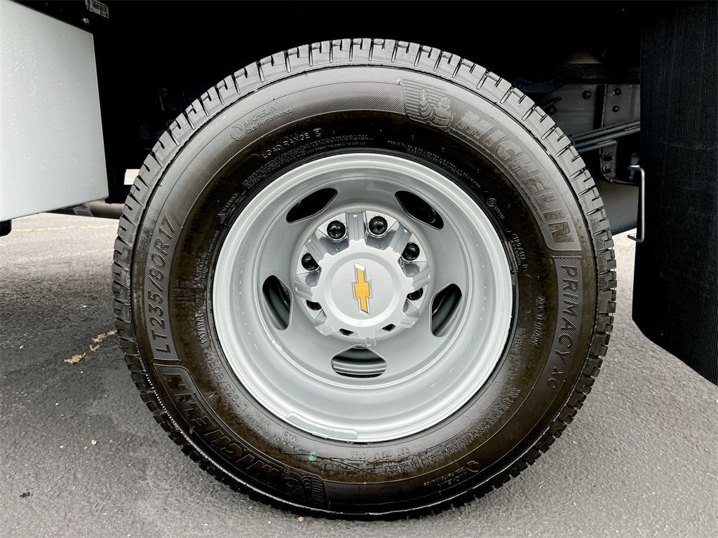 2025 Chevrolet Silverado 3500 HD Chassis Cab Work Truck