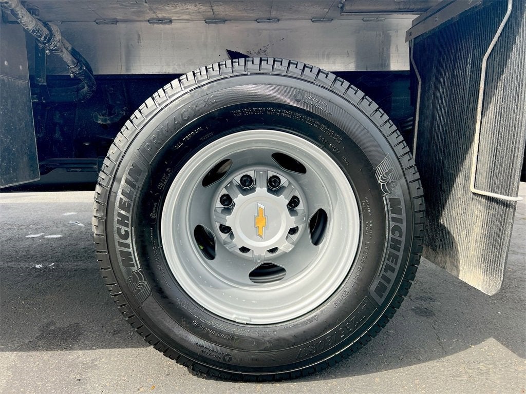 2025 Chevrolet Silverado 3500 HD Chassis Cab Work Truck