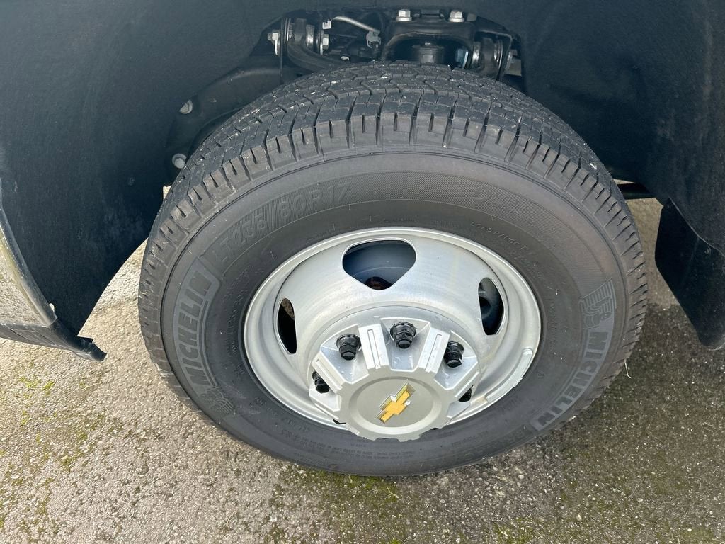 2025 Chevrolet Silverado 3500 HD Chassis Cab Work Truck