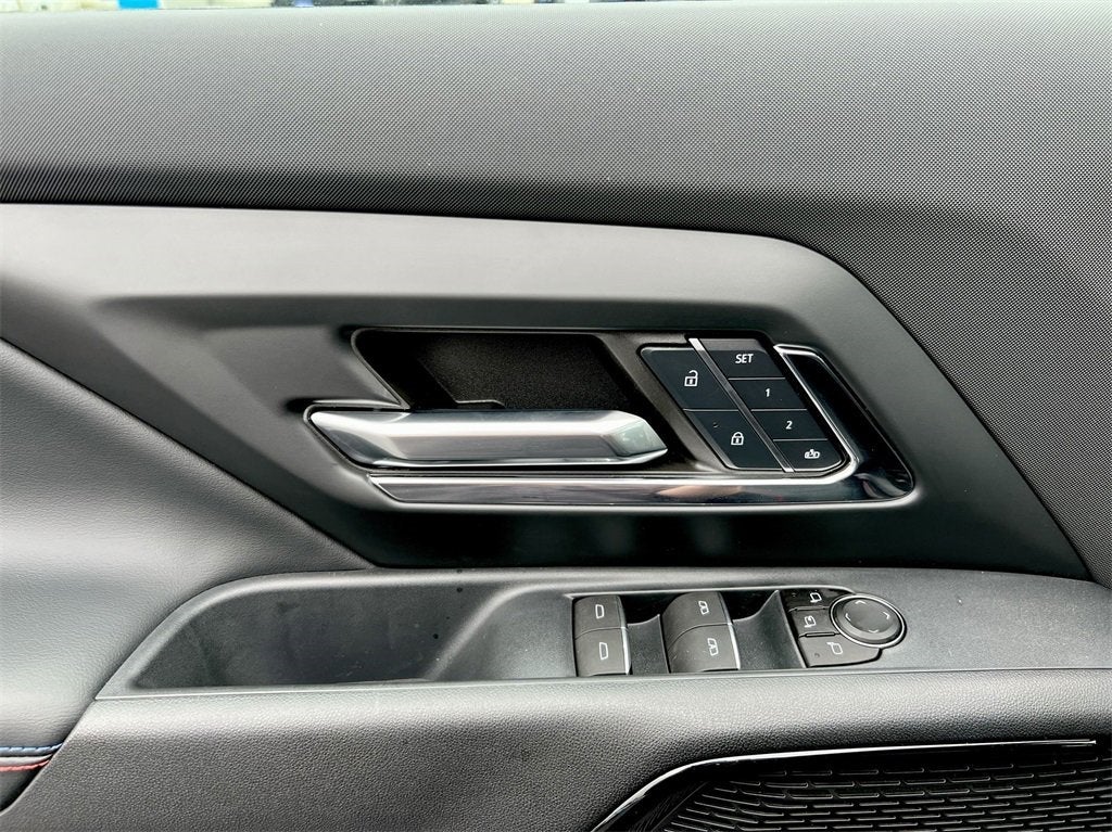 2024 Chevrolet Silverado EV RST