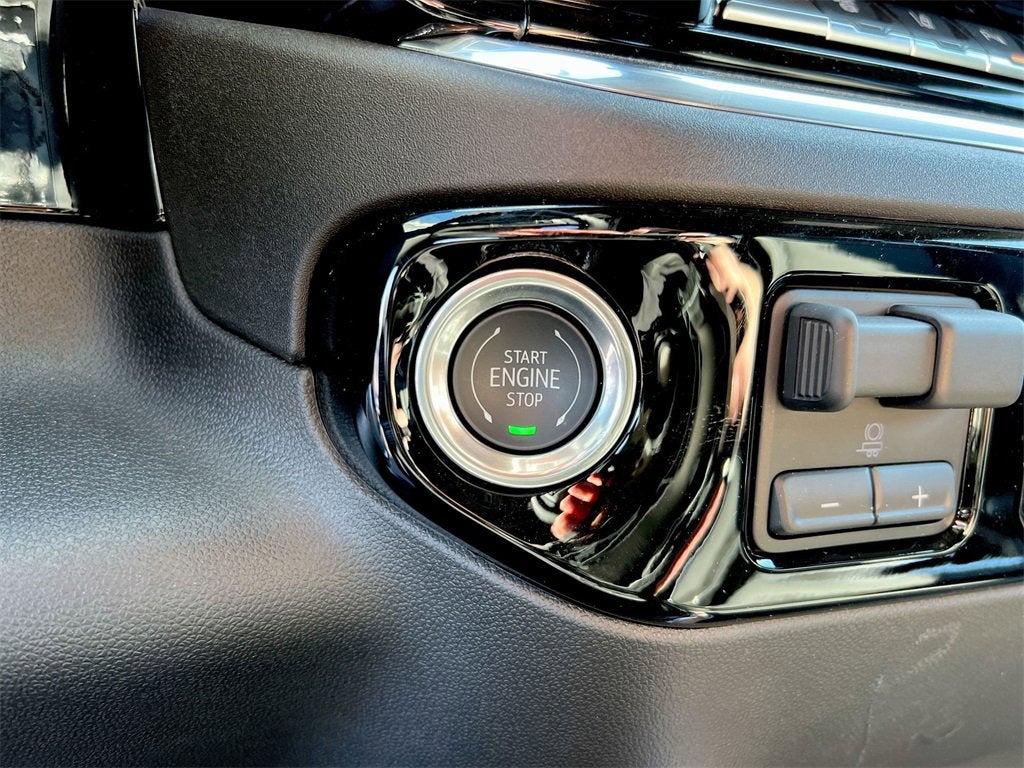 2025 Chevrolet Silverado 3500 HD LTZ