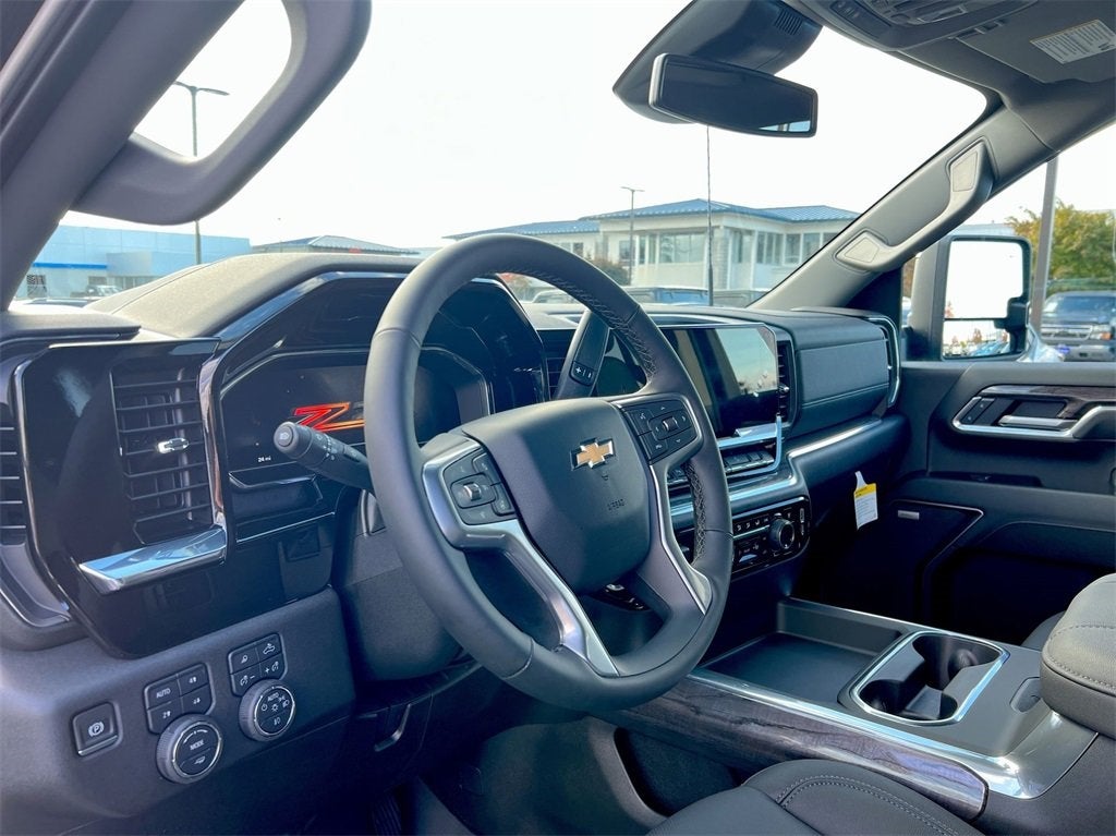 2025 Chevrolet Silverado 3500 HD LTZ