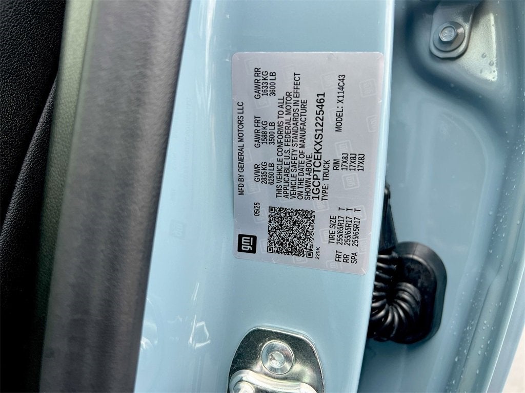 2025 Chevrolet Colorado WT/LT