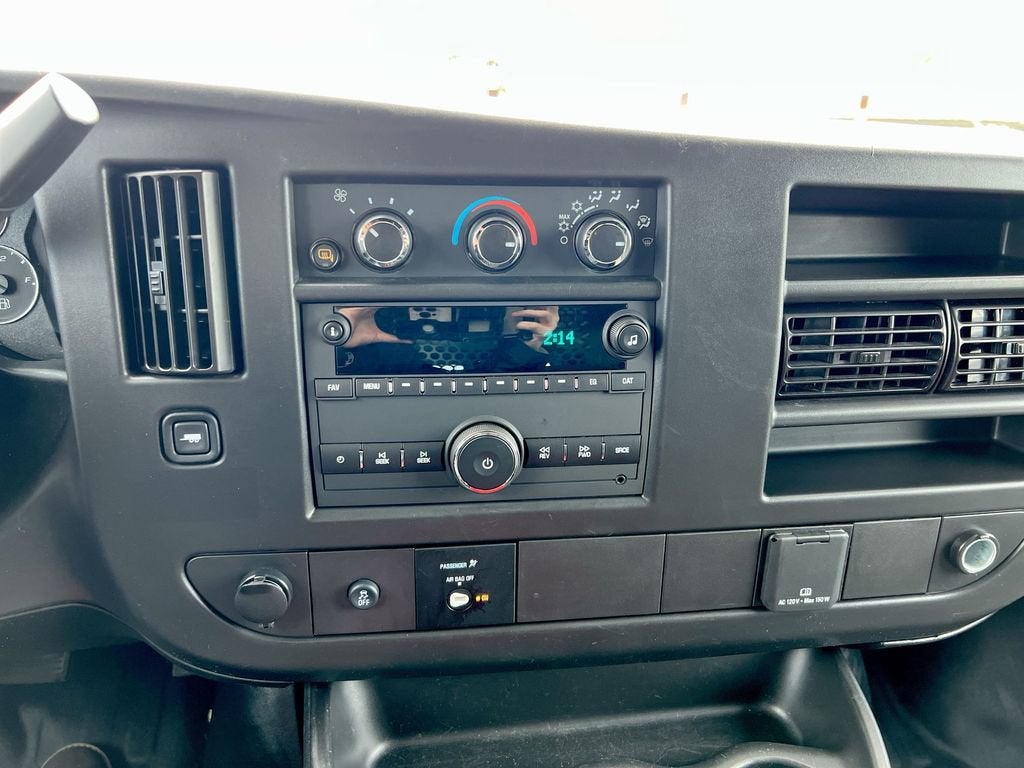 2024 Chevrolet Express Cargo 2500 WT