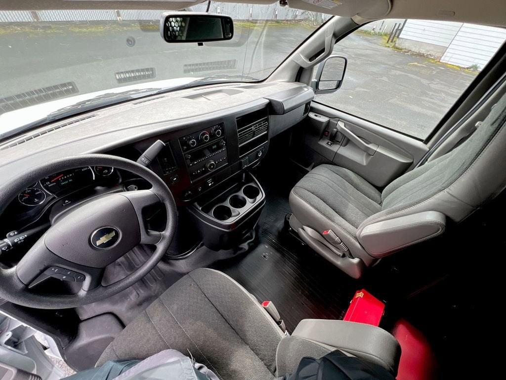 2024 Chevrolet Express Cargo 2500 WT