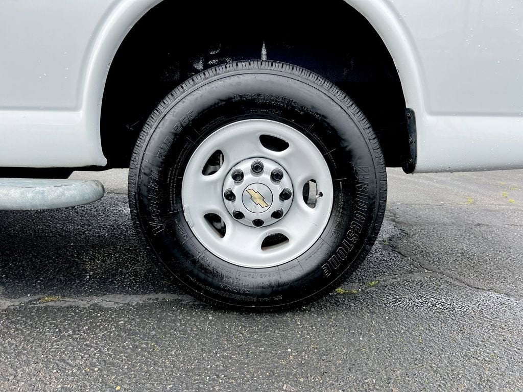 2024 Chevrolet Express Cargo 2500 WT