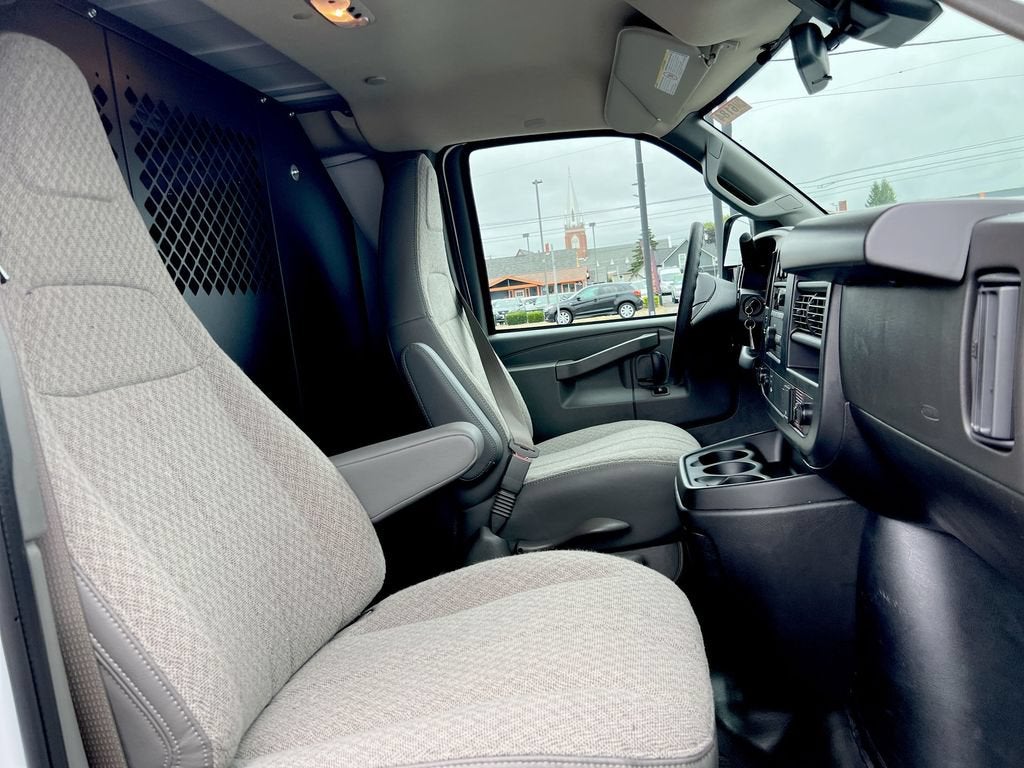 2026 Chevrolet Express Cargo WT
