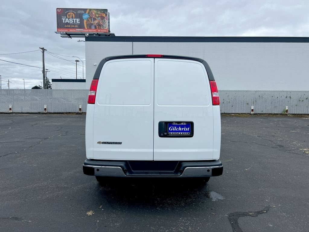 2026 Chevrolet Express Cargo WT