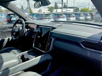 2024 GMC Acadia AT4