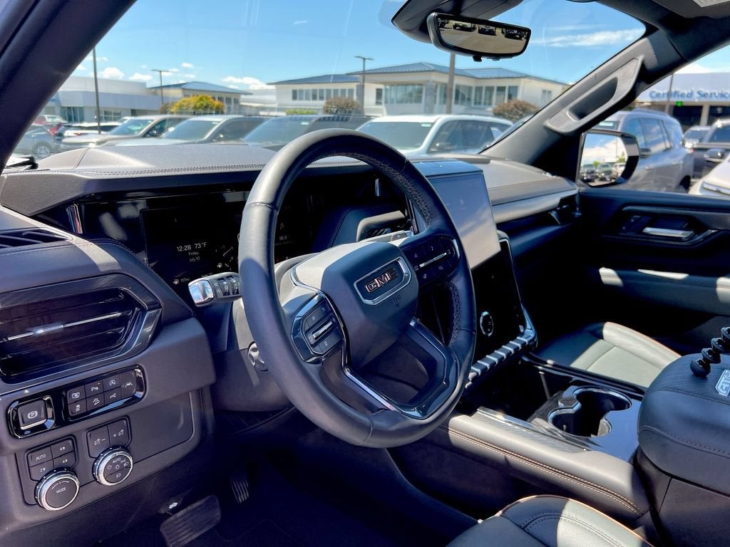 2025 GMC Yukon XL AT4