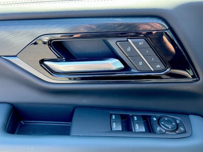 2025 GMC Yukon XL AT4