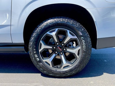 2025 GMC Yukon XL AT4