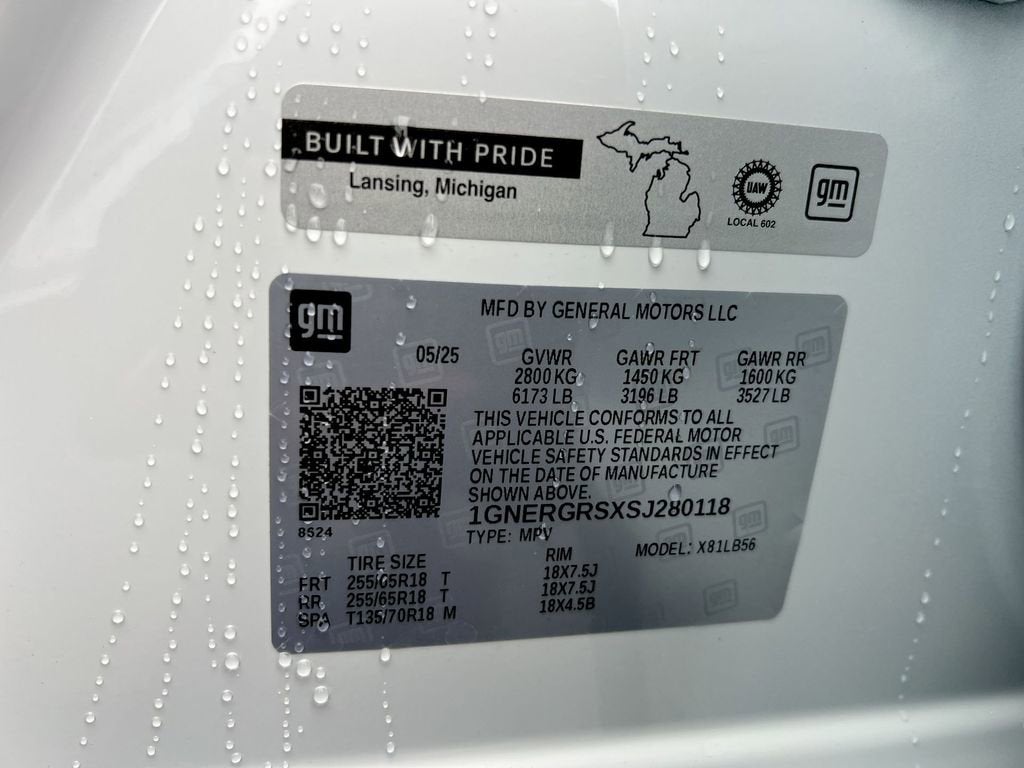 2025 Chevrolet Traverse LT