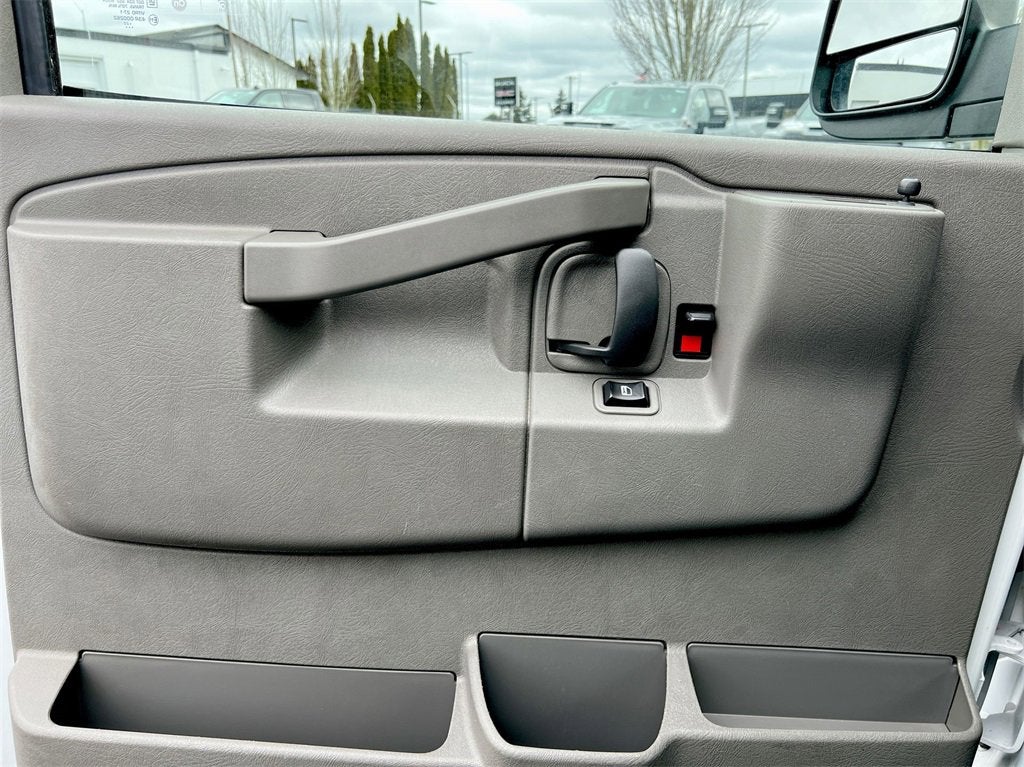 2022 GMC Savana Cargo 2500 Work Van