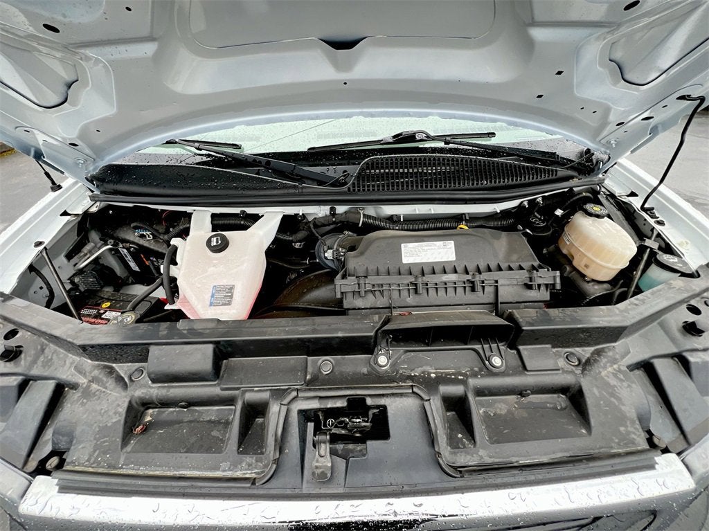 2022 GMC Savana Cargo 2500 Work Van