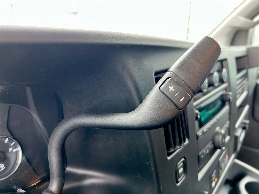 2022 GMC Savana Cargo 2500 Work Van