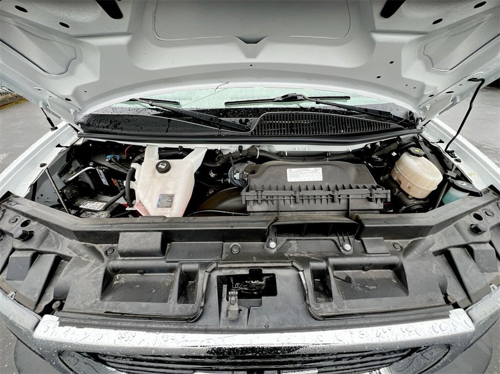 2022 GMC Savana Cargo 2500 Work Van