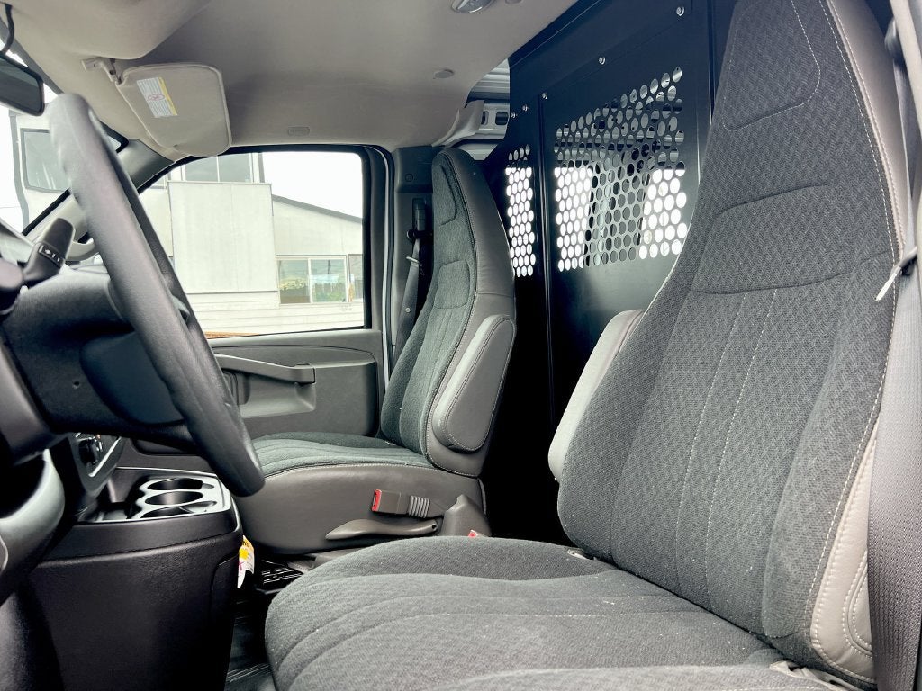 2025 GMC Savana Cargo Work Van