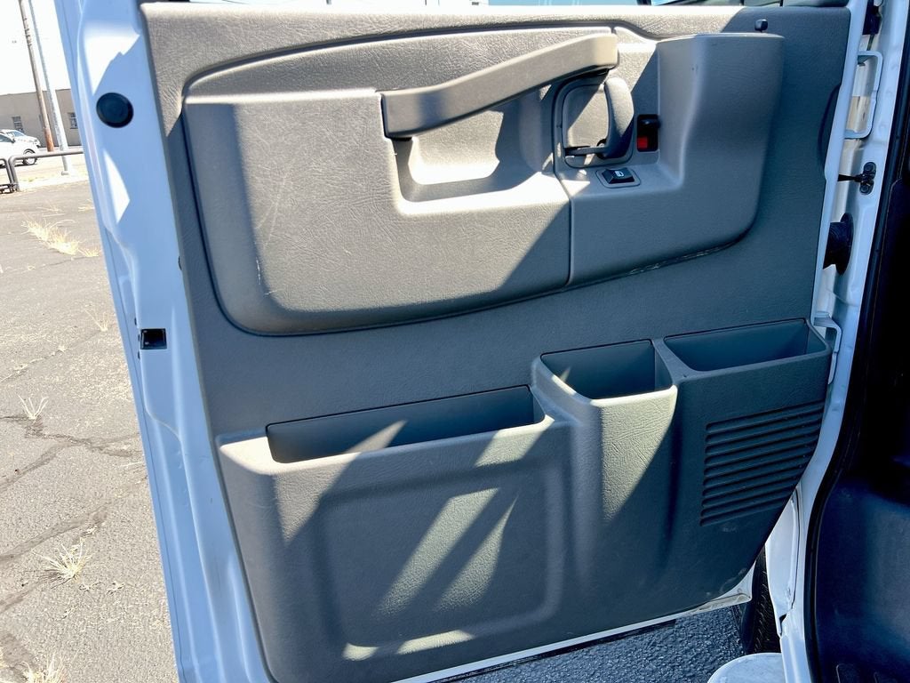 2025 GMC Savana Cargo Work Van