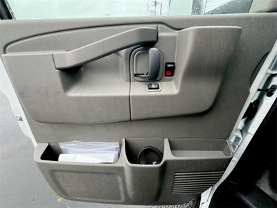 2026 Chevrolet Express Cutaway 3500 1WT