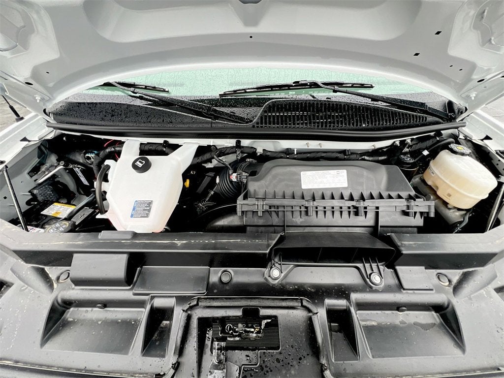 2026 Chevrolet Express Cutaway 3500 1WT