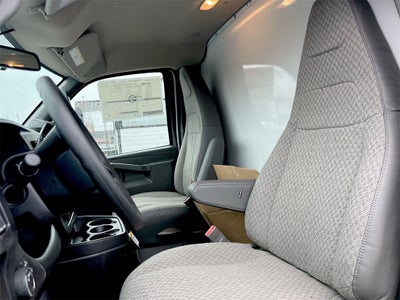 2026 Chevrolet Express Cutaway 3500 1WT