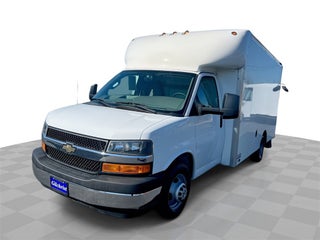 2017 Chevrolet Express Cutaway 3500 Work Van