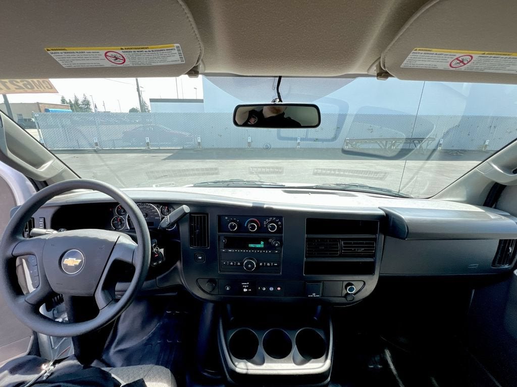 2026 Chevrolet Express Cutaway 3500 1WT