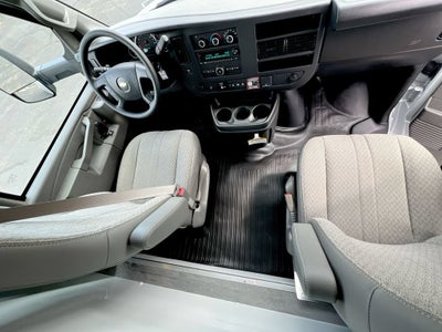 2025 Chevrolet Express Cutaway 4500 2WT