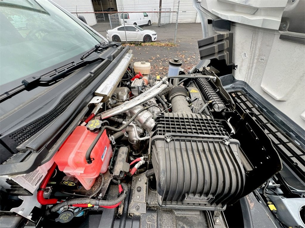 2023 Chevrolet Silverado 5500 HD Work Truck