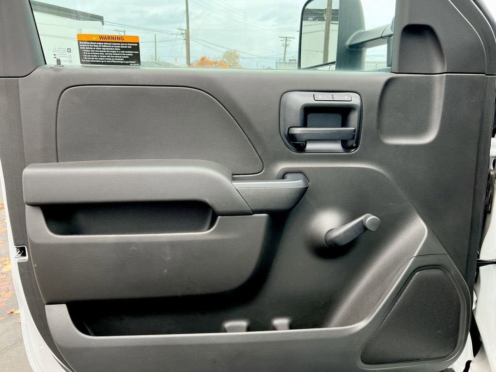 2023 Chevrolet Silverado 5500 HD Work Truck