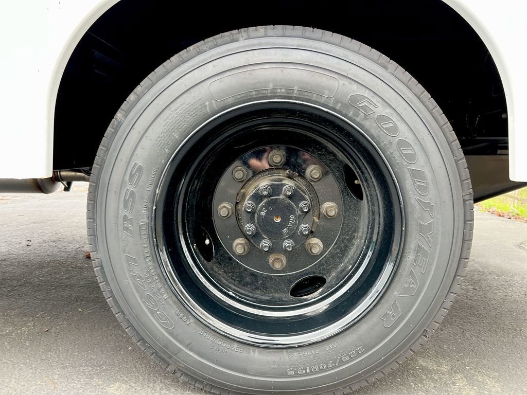 2023 Chevrolet Silverado 5500 HD Work Truck