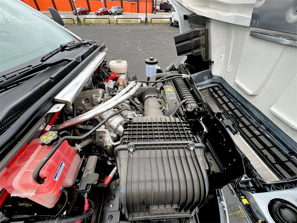 2024 Chevrolet Silverado 5500 HD Work Truck