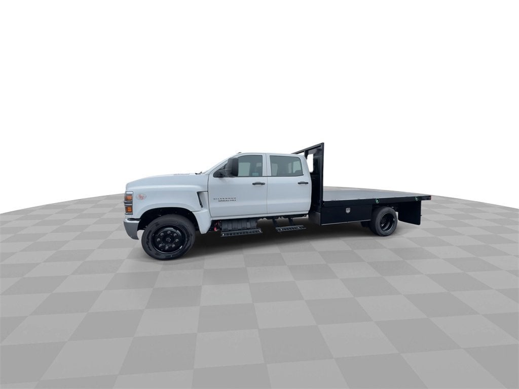 2024 Chevrolet Silverado 5500 HD Work Truck