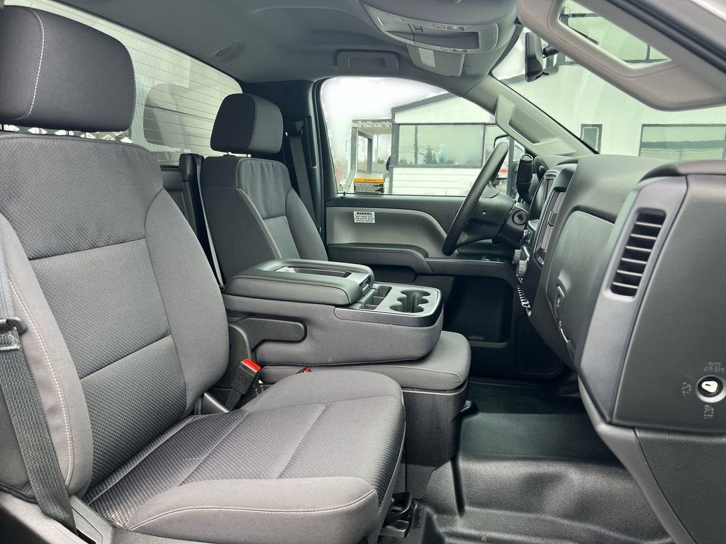 2022 Chevrolet Silverado 6500 HD Work Truck