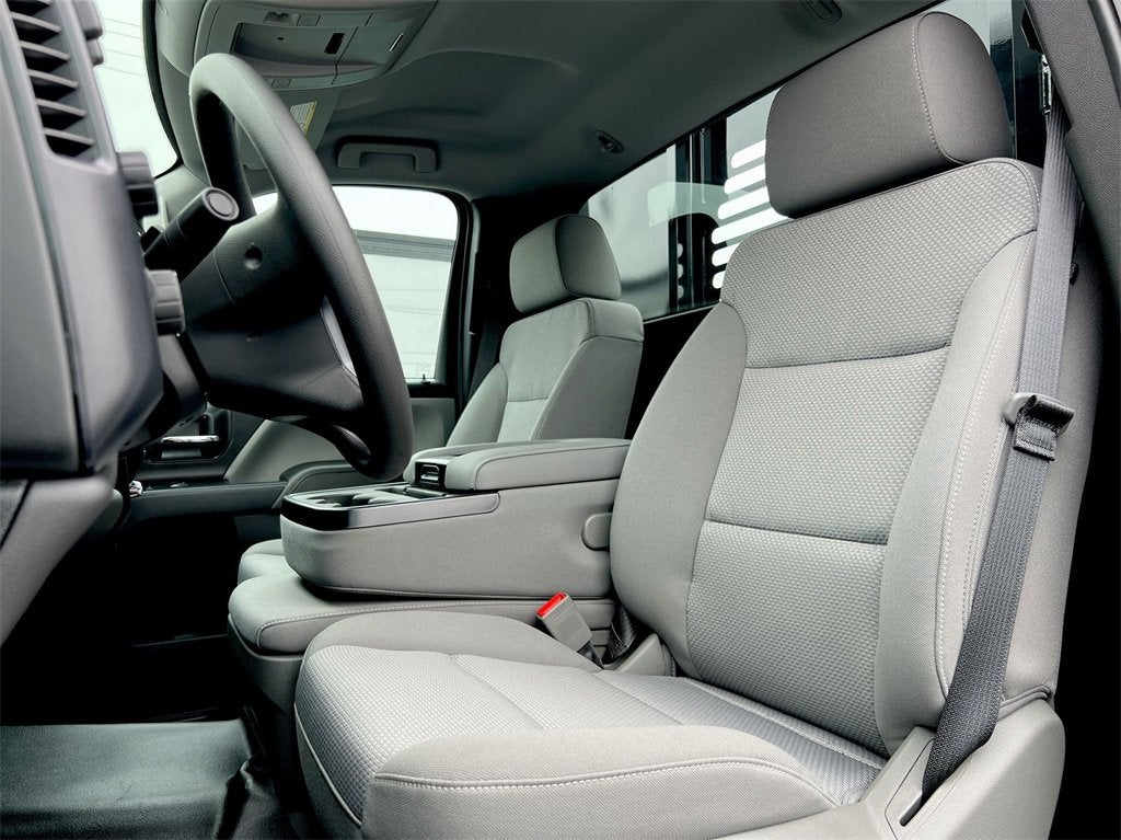 2024 Chevrolet Silverado 5500 HD Work Truck