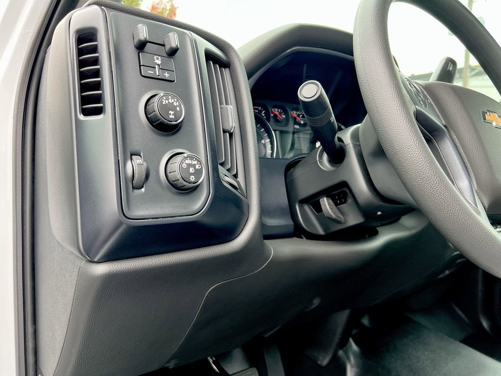 2024 Chevrolet Silverado 5500 HD Work Truck